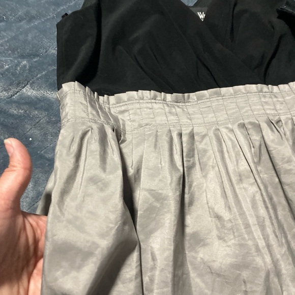 Nightway Black Gray Rosette Pattern Plunging Neckline Empire Dress Size 10 - Picture 9 of 11